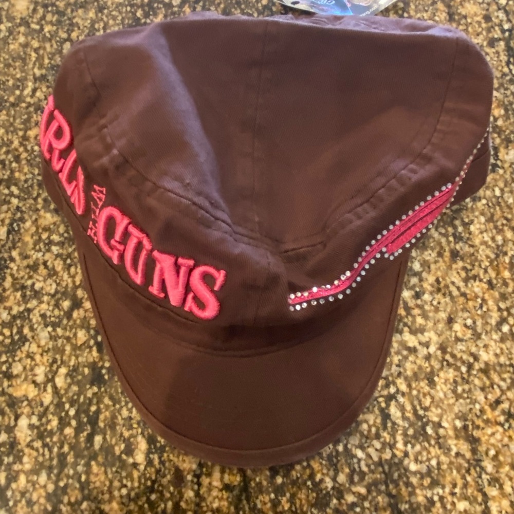 Girls with Guns Hat. NWT. One size. Brown
